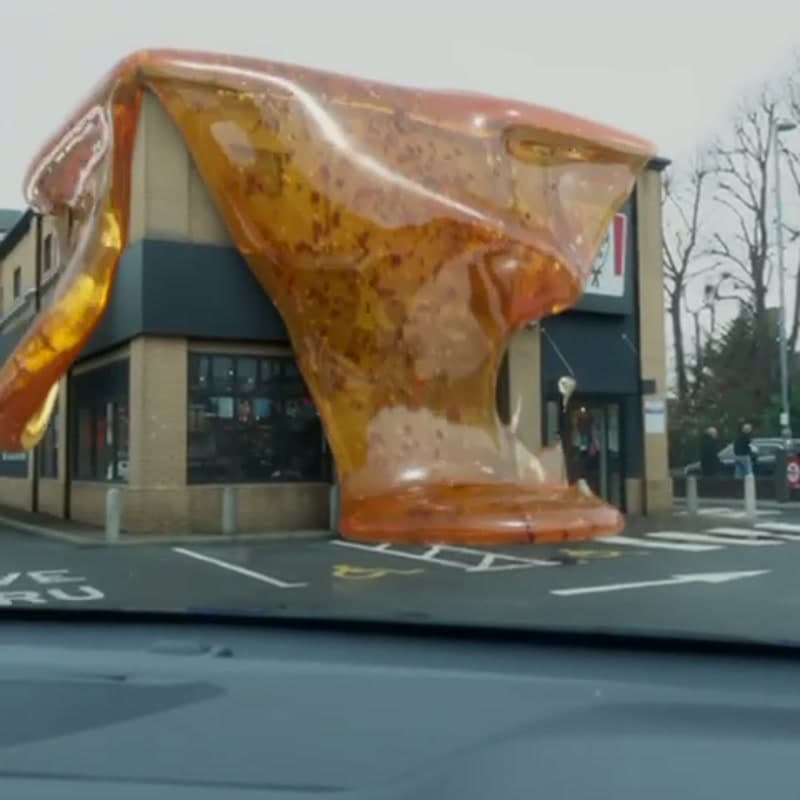 KFC — Giant Honey Sauce